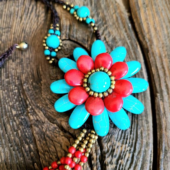 Bohemian style necklace. - Picture 2 of 3